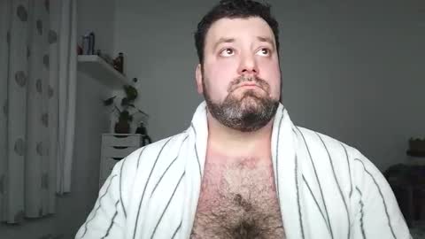 Bruce online show from 11-26-25, 04:41