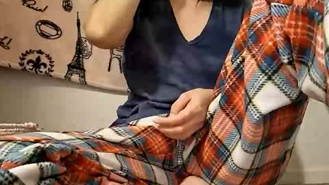 Snapshot of brunettedoll100 chatting on 10-18-25, 08:04 brunettedoll100 online show from 10-18-25, 08:04