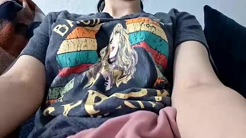 Snapshot of brunettedoll100 chatting on 10-22-25, 05:34 brunettedoll100 online show from 10-22-25, 05:34