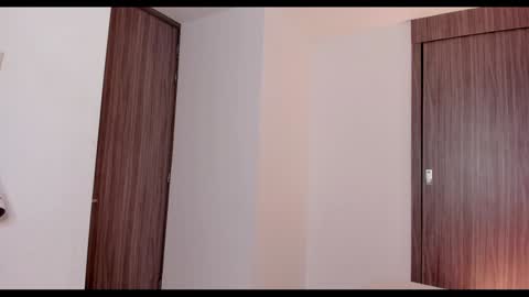 Snapshot of brunnahart chatting on 12-02-24, 06:54     online show from 12-02-24, 06:54