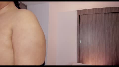 Snapshot of brunnahart chatting on 12-11-24, 11:32     online show from 12-11-24, 11:32