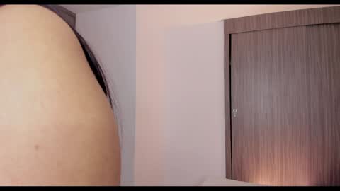 Snapshot of brunnahart chatting on 01-04-25, 12:48     online show from 01-04-25, 12:48