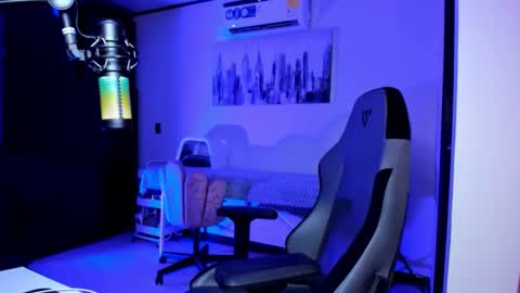 Snapshot of bruno_diaz31 chatting on 11-05-25, 05:07 Bruno online show from 11-05-25, 05:07