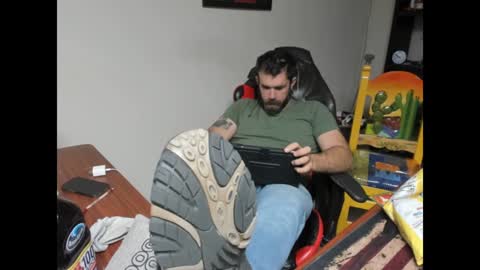 Snapshot of brutalmaster1983 chatting on 01-02-25, 07:07 BRUTALMASTER1983 online show from 01-02-25, 07:07