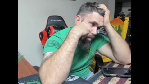 Snapshot of brutalmaster1983 chatting on 11-17-25, 04:18 BRUTALMASTER1983 online show from 11-17-25, 04:18