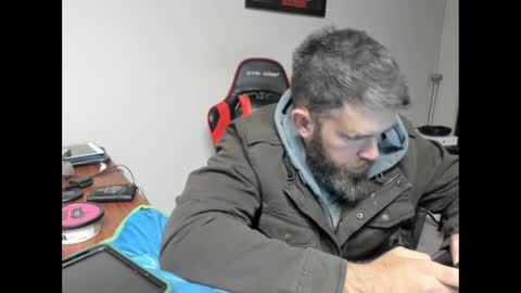 Snapshot of brutalmaster1983 chatting on 11-21-25, 07:12 BRUTALMASTER1983 online show from 11-21-25, 07:12