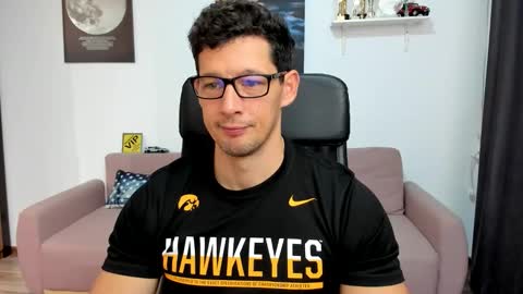 Brutus K online show from 11-18-25, 05:34