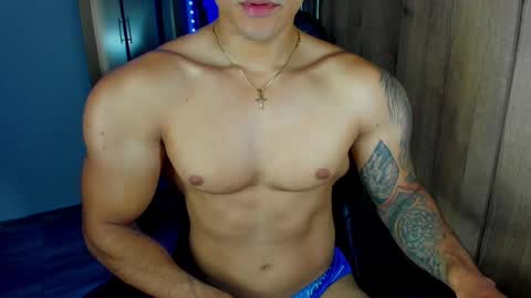 Snapshot of bryan_boy_ chatting on 02-19-25, 01:29 bryan online show from 02-19-25, 01:29