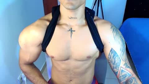 Snapshot of bryan_boy_ chatting on 10-11-25, 09:46 bryan online show from 10-11-25, 09:46