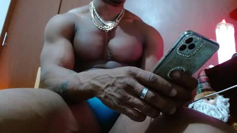 Enjoy the best muscle straws   online show from 02-22-25, 02:28