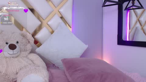 Snapshot of bryananders chatting on 12-17-24, 11:39 Becky Anders online show from 12-17-24, 11:39
