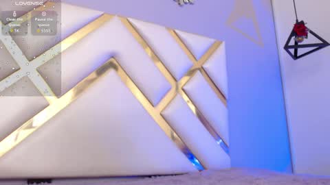 Becky Anders  online show from 11-20-25, 05:23