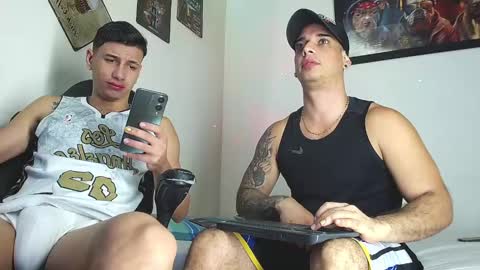 Snapshot of bryanhot23 chatting on 09-11-25, 01:39 BRYAN HOT23 online show from 09-11-25, 01:39