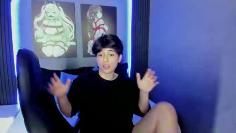 Snapshot of bryce_evans chatting on 10-13-25, 03:23 B R Y C E  online show from 10-13-25, 03:23