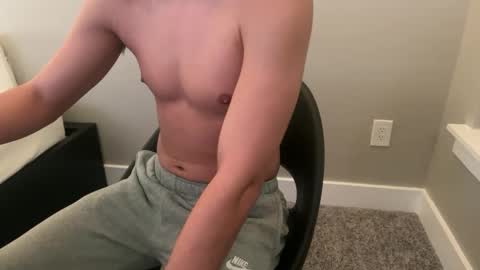 Snapshot of bryce_hoover1 chatting on 02-18-25, 03:42 bryce online show from 02-18-25, 03:42