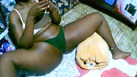 Snapshot of bryvanna_sweet chatting on 01-18-25, 01:08 dee online show from 01-18-25, 01:08