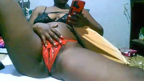 Snapshot of bryvanna_sweet chatting on 02-17-25, 03:20 dee online show from 02-17-25, 03:20