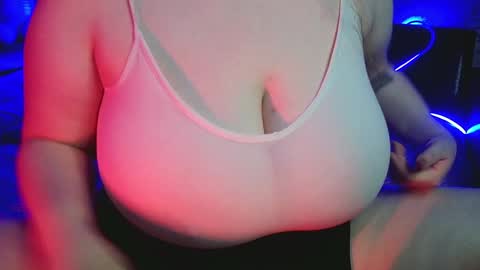 Snapshot of bubble_bambam chatting on 12-29-24, 05:44 Nancy 3 online show from 12-29-24, 05:44