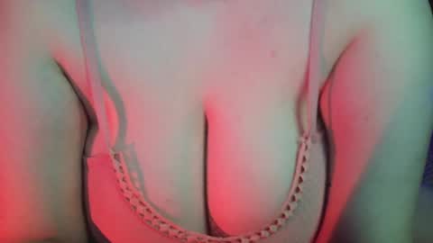 Snapshot of bubble_bambam chatting on 12-30-24, 04:51 Nancy 3 online show from 12-30-24, 04:51