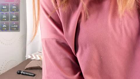 Snapshot of bubblebbb chatting on 12-28-24, 04:08 Sabrina  online show from 12-28-24, 04:08