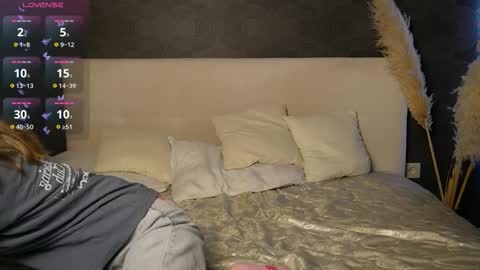 Snapshot of bubblebbb chatting on 10-08-25, 04:21 Sabrina  online show from 10-08-25, 04:21