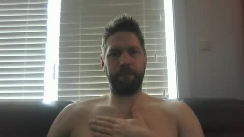 bubblebee1982 online show from 02-23-26, 08:01