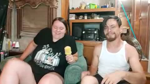 Snapshot of bubblebutt417 chatting on 06-21-26, 02:25 Max candi online show from 06-21-26, 02:25