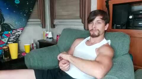 Snapshot of bubblebutt417 chatting on 07-14-26, 03:33 Max candi online show from 07-14-26, 03:33
