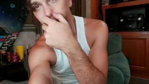 Snapshot of bubblebutt417 chatting on 07-25-26, 04:10 Max candi online show from 07-25-26, 04:10