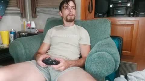 Snapshot of bubblebutt417 chatting on 07-28-26, 11:04 Max candi online show from 07-28-26, 11:04