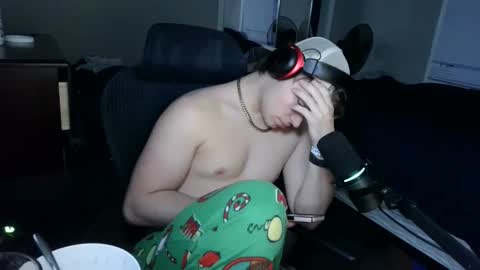 Snapshot of bubblebuttbdn chatting on 12-01-25, 11:21 BubblebuttBdn online show from 12-01-25, 11:21