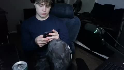 Snapshot of bubblebuttbdn chatting on 12-17-25, 12:38 BubblebuttBdn online show from 12-17-25, 12:38