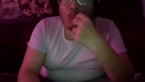 Snapshot of buckoykang chatting on 01-16-26, 05:33 buckoykang online show from 01-16-26, 05:33