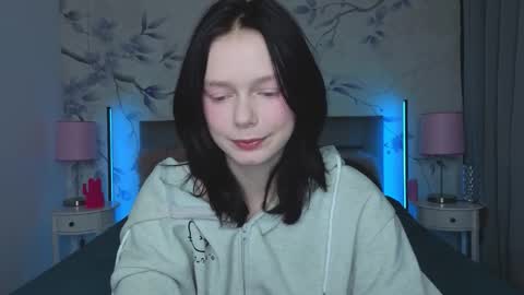 Snapshot of bucks_bunnyy chatting on 02-06-26, 10:57 Leona online show from 02-06-26, 10:57