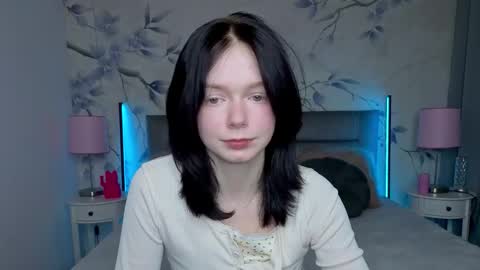 Snapshot of bucks_bunnyy chatting on 02-27-26, 10:43 Leona online show from 02-27-26, 10:43