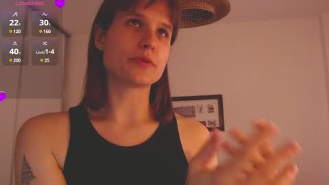 Snapshot of buckwheat_queen chatting on 12-09-24, 10:41 Mira online show from 12-09-24, 10:41