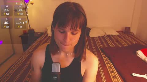 Snapshot of buckwheat_queen chatting on 12-23-24, 12:25 Mira online show from 12-23-24, 12:25