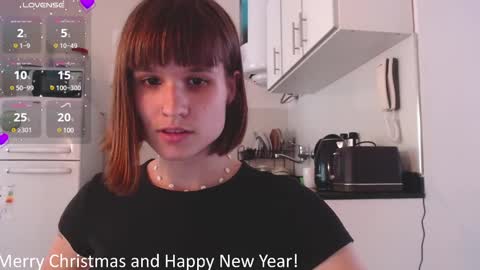 Snapshot of buckwheat_queen chatting on 12-31-24, 08:23 Mira online show from 12-31-24, 08:23