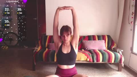 Snapshot of buckwheat_queen chatting on 03-08-25, 04:06 Mira online show from 03-08-25, 04:06