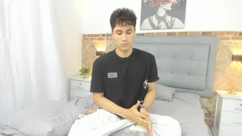 Buddy Whitte online show from 01-22-25, 06:20