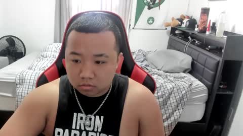 buffsexyman24 online show from 02-21-25, 07:21