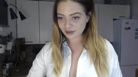 Buffy online show from 11-12-25, 08:04