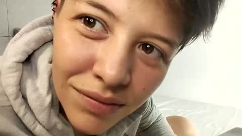 bug2025 online show from 09-24-25, 02:37