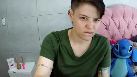 bug2025 online show from 11-12-25, 02:34