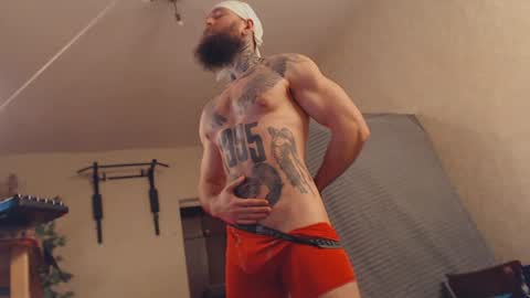 Snapshot of bulatov_x chatting on 01-10-25, 04:33 Dmitriy  online show from 01-10-25, 04:33