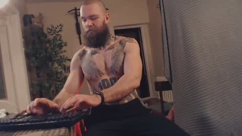 Snapshot of bulatov_x chatting on 01-12-25, 05:34 Dmitriy  online show from 01-12-25, 05:34
