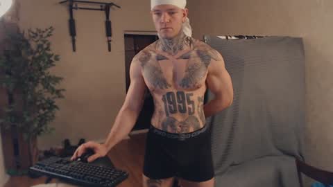 Snapshot of bulatov_x chatting on 01-16-25, 05:32 Dmitriy  online show from 01-16-25, 05:32