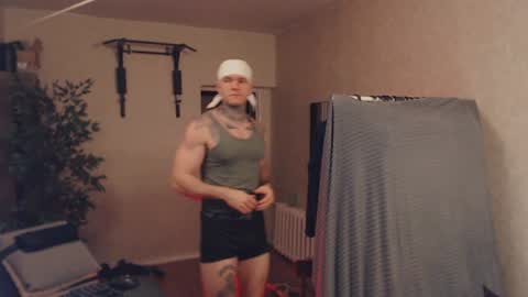 Snapshot of bulatov_x chatting on 01-27-25, 10:27 Dmitriy  online show from 01-27-25, 10:27