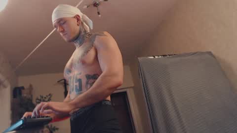 Snapshot of bulatov_x chatting on 01-29-25, 10:43 Dmitriy  online show from 01-29-25, 10:43
