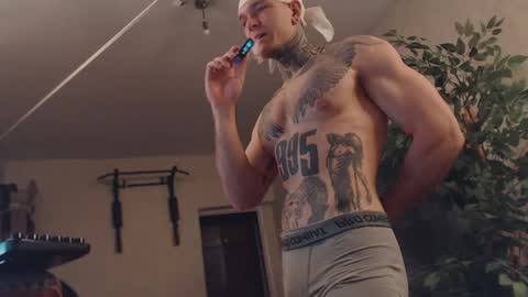 Snapshot of bulatov_x chatting on 02-05-25, 07:53 Dmitriy  online show from 02-05-25, 07:53